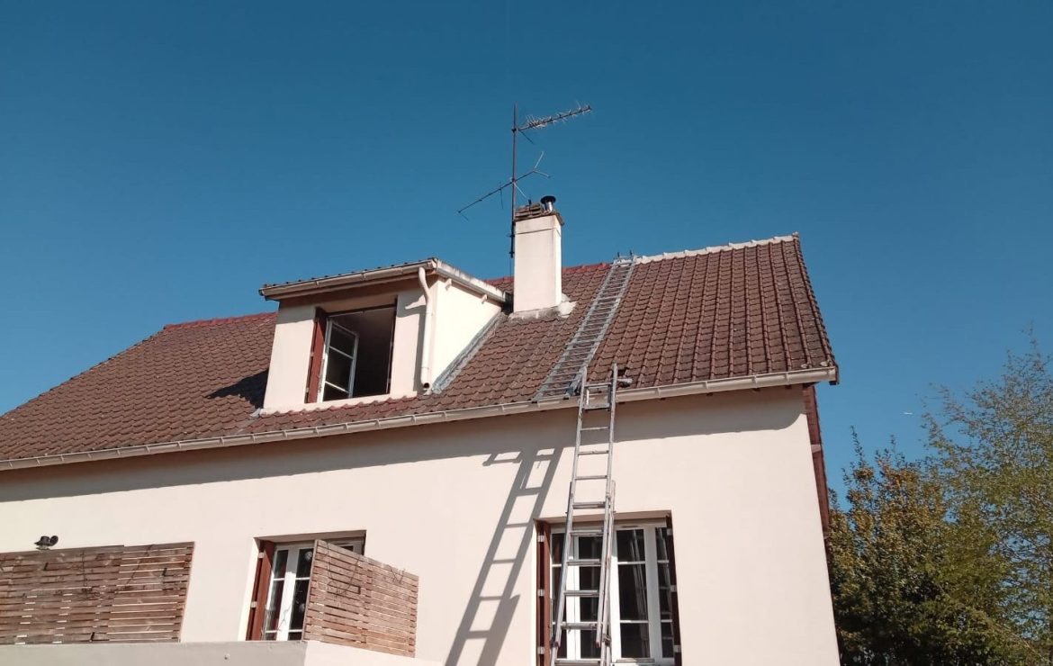 Couvreur L&rsquo;Étang-la-Ville 78620 – Remplacement faîtière L&rsquo;Étang-la-Ville 78620